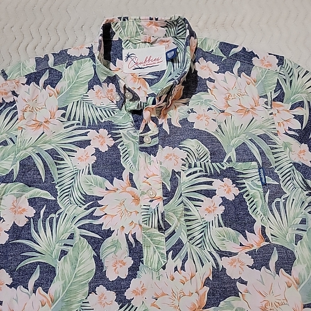 Chubbies Shirt Mens Medium Floral Reverse Print Half Button Popover Pool